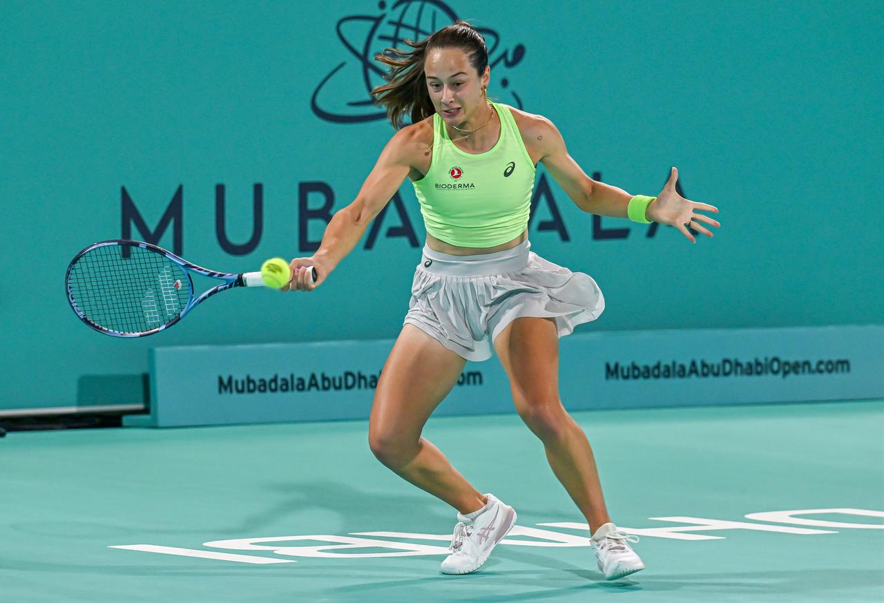 Turkish national tennis player Zeynep Sonmez lost to Alexandra Eala in the women’s singles first round. UAE, February 2, 2026. (AA Photo)