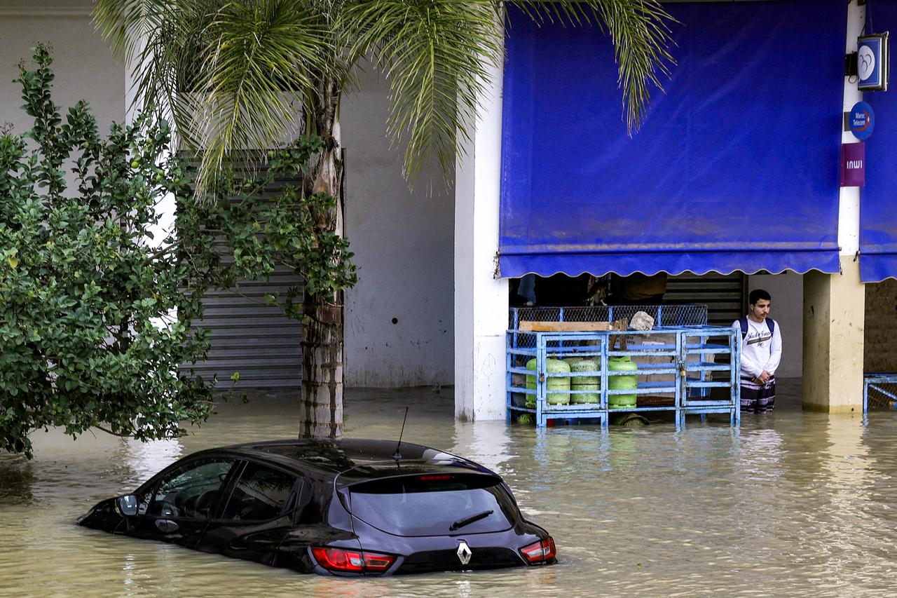 'Everyone must leave': Ksar el Kebir evacuation ordered as floodwaters threaten city