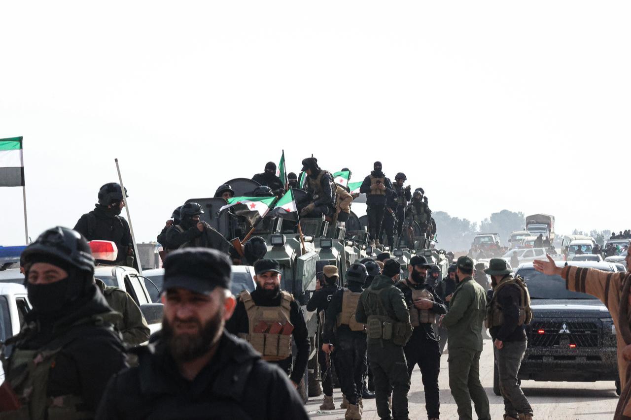 Syrian security forces enter the city of Qamishli under the implementation of an agreement concluded with the SDF in the countryside of Al-Hasakah province in northeastern Syria on Feb. 3, 2026. (AA Photo)