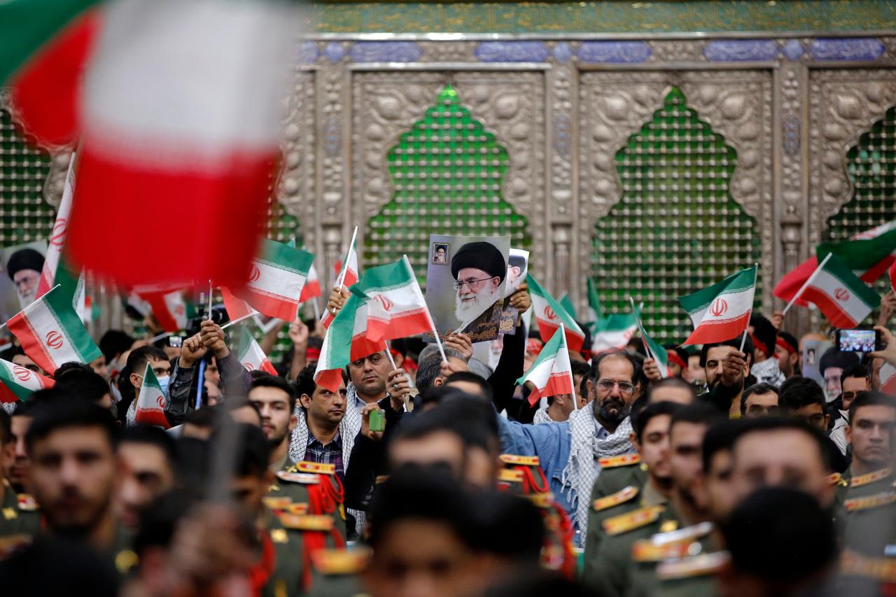 Iran seeks breakthrough in talks with US as delegation heads to Muscat