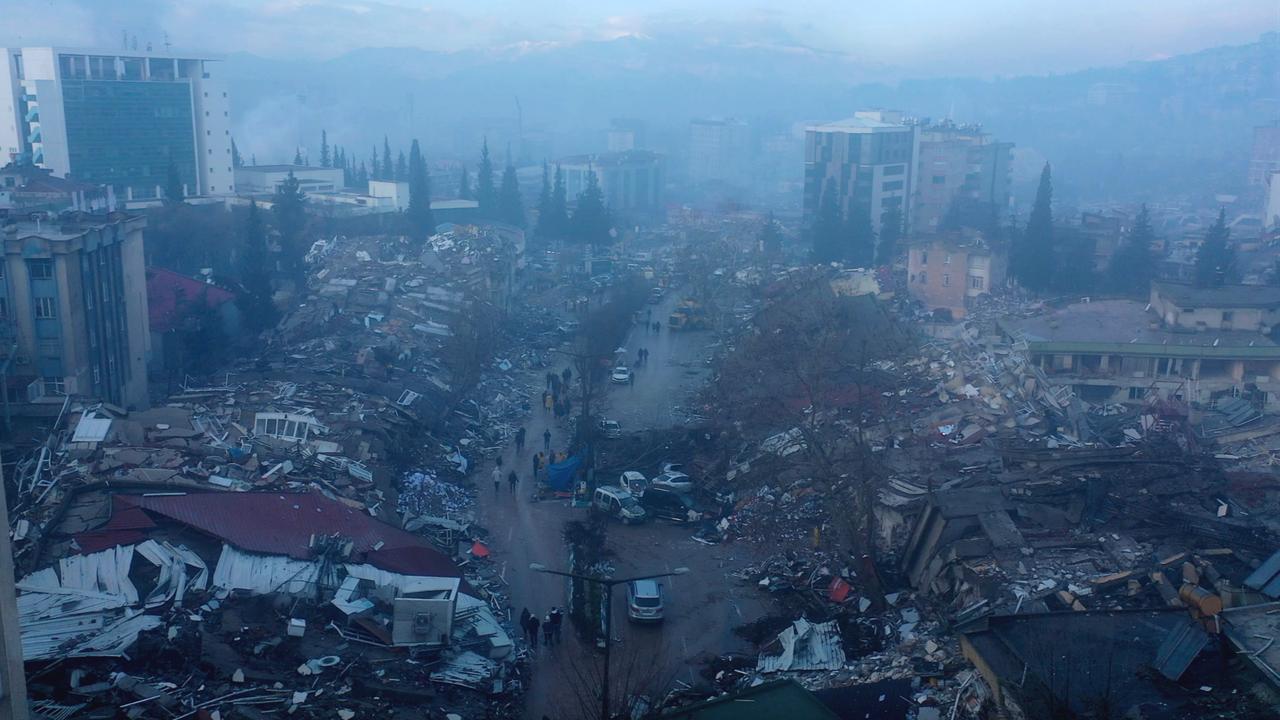 An aerial view of collapsed buildings after 7.7 and 7.6 magnitude earthquakes hit Kahramanmaras, Türkiye, February 7, 2023. (AA Photo)