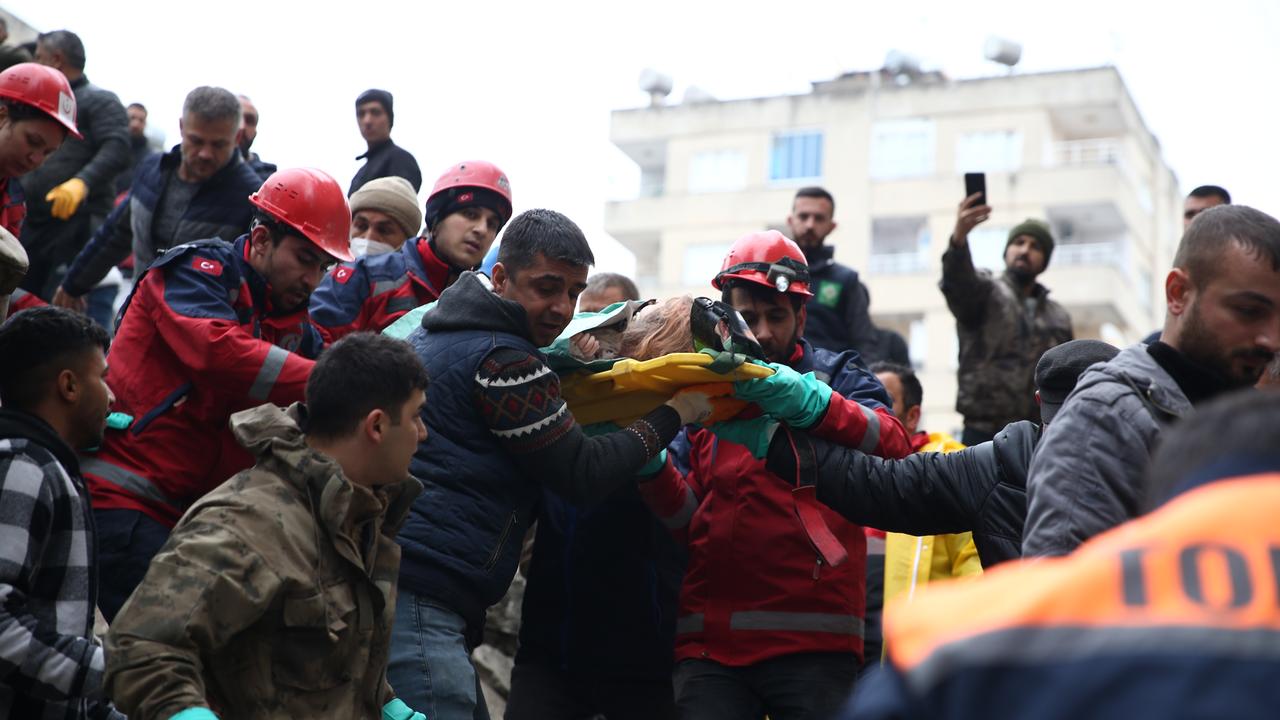 10-year-old rescued under rubble of 10-storey-building after a 7.4 magnitude earthquake hit Osmaniye, Türkiye, February 6, 2023. (AA Photo)
