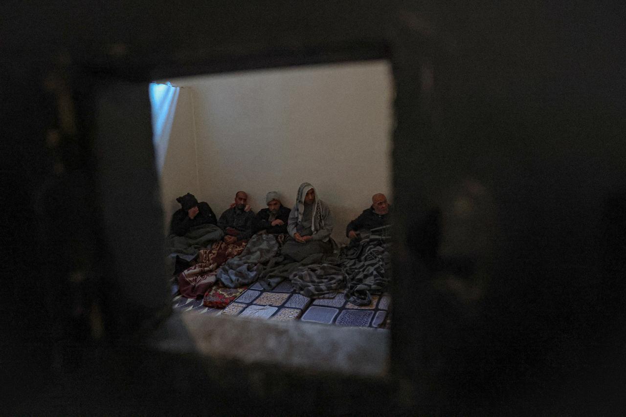 US transfers Daesh detainees from Syria to Iraq 