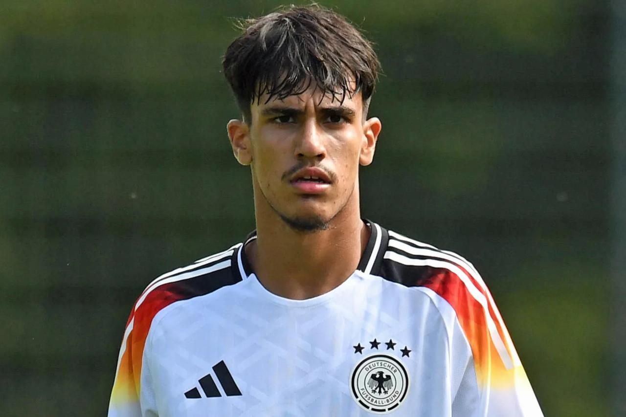 Young winger Can Armando Guner switches from Monchengladbach to Galatasaray