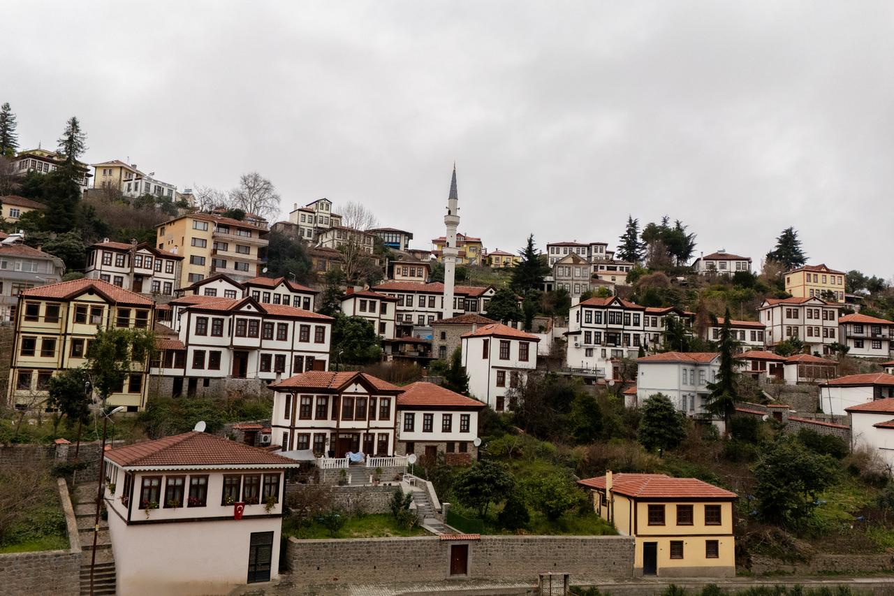 Historic Ottoman neighborhood in Trabzon becomes key stop for tourists