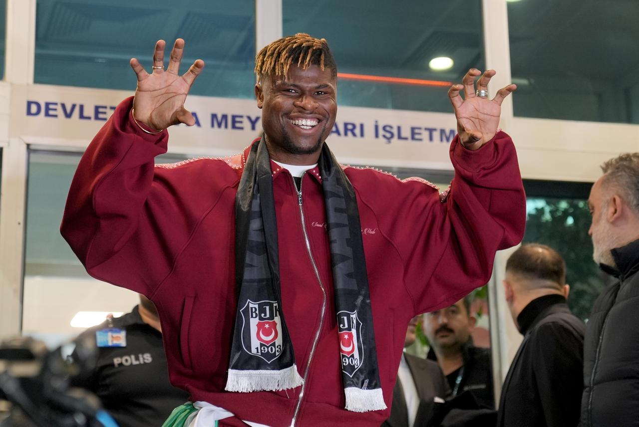 Footballer Emmanuel Agbadou arrives in Ataturk Airport of Istanbul, Türkiye for transfer talks with Besiktas on February 06, 2026. (AA Photo)