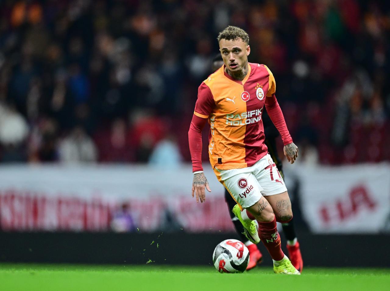 Noa Lang (77) of Galatasaray in action during Turkish Super Lig week 20 football match between Galatasaray and Zecorner Kayserispor at RAMS Park in Istanbul, Türkiye, February 1, 2026. (AA Photo)