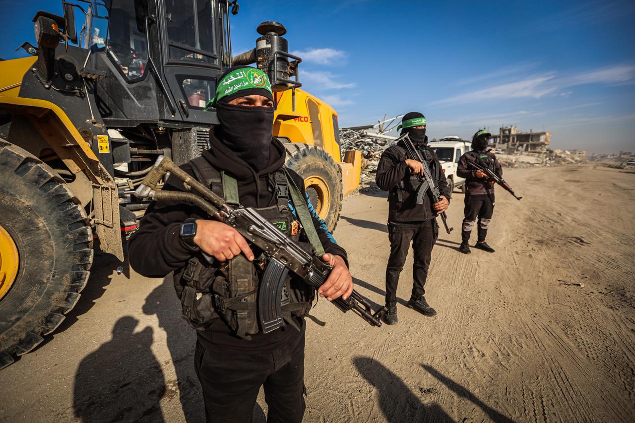 Search operations to recover the body of the last Israeli hostage, Ran Gvili, in the Zeytun neighborhood of Gaza City on January 7, 2026. (AA Photo)