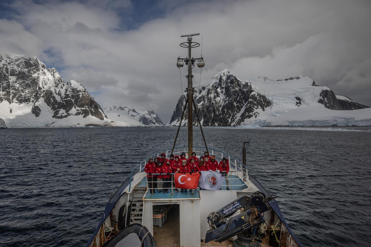 Members of the Turkish scientific team arrive at the Turkish Scientific Research Camp on Horseshoe Island, Antarctica, on February 3, 2026 (AA Photo)