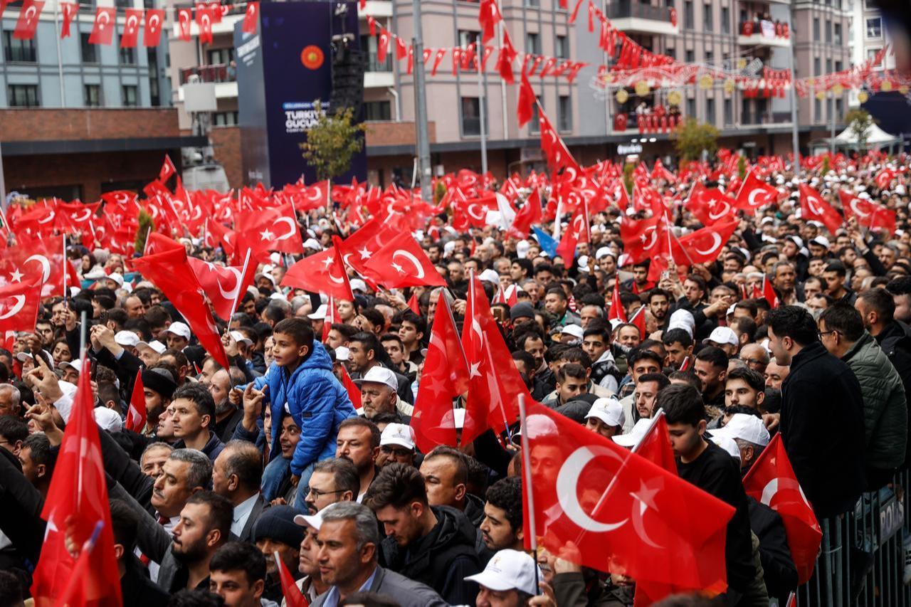 Citizens attend the ceremony marking the anniversary of the February 6 earthquakes and the opening of completed reconstruction projects, in Osmaniye, Feb. 6, 2026. (AA Photo)