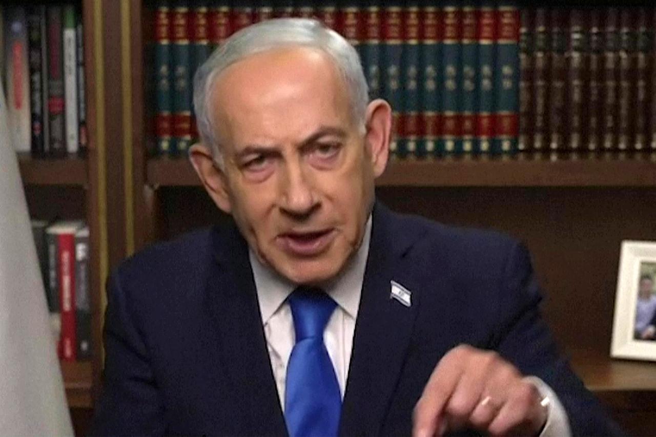 Netanyahu calls on Iranians to overthrow regime