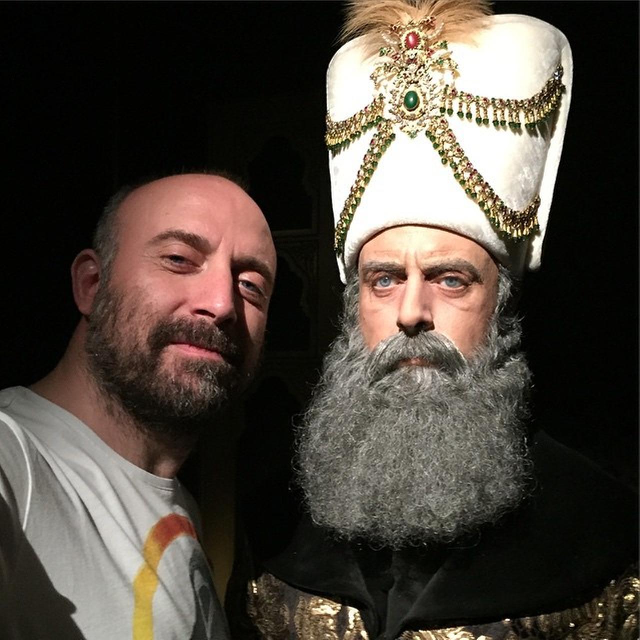 Halit Ergenc meets his wax twin as Sultan Suleiman I, the iconic role he portrayed in the popular series, June 27, 2015. (Photo via Instagram / @halitergencresmi)