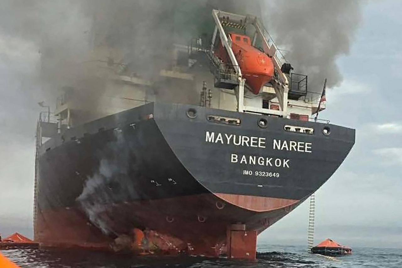 Thai cargo ship attacked near Strait of Hormuz Image