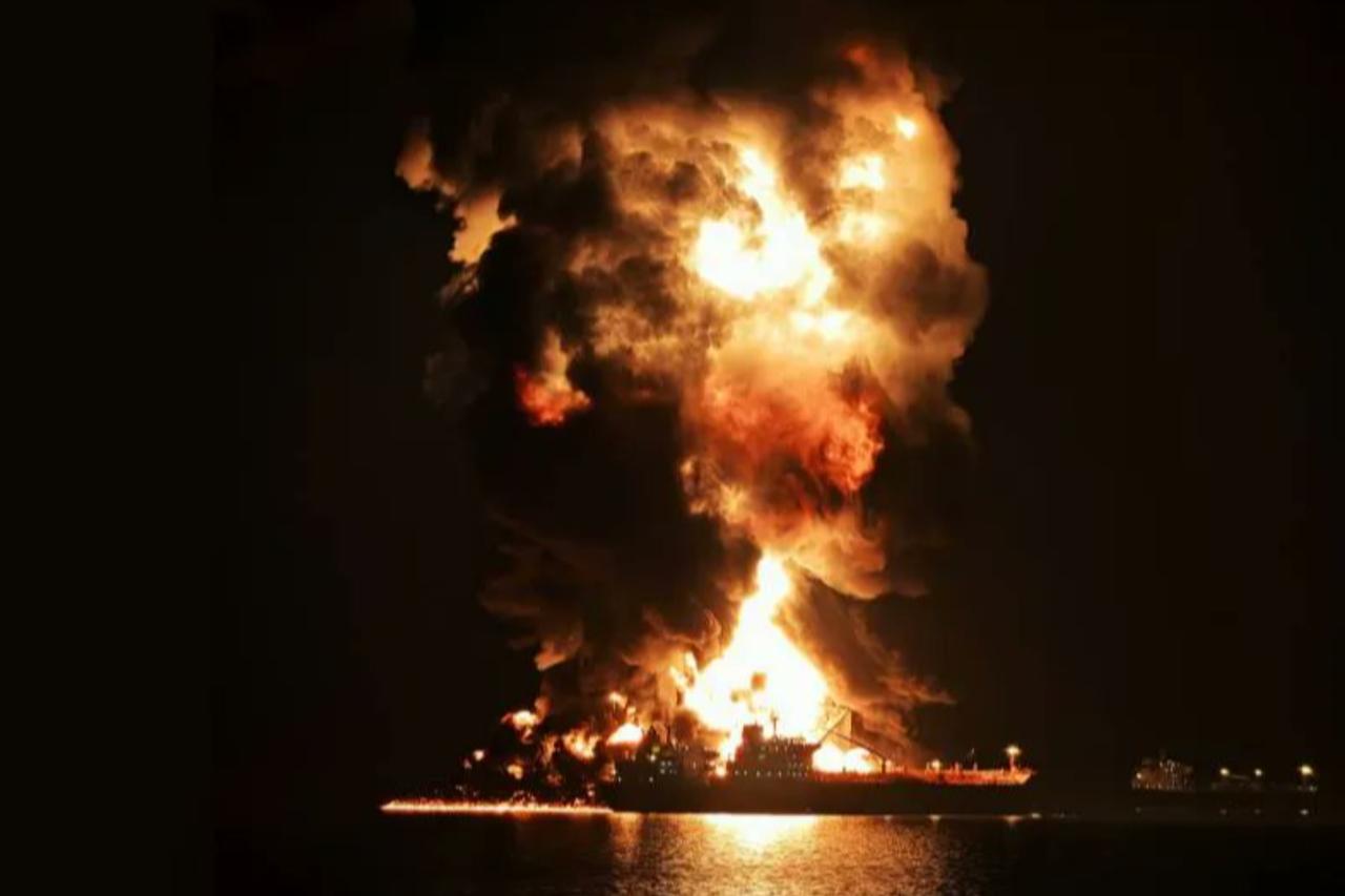 Deadly strike shuts Iraq oil terminals at Basra port