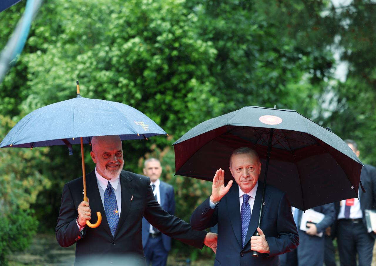 Turkish President Recep Tayyip Erdogan is welcomed by Albanian Prime Minister Edi Rama ahead of European Political Community Summit in Tirana, Albania on May 16, 2025. (TUR Presidency/AA Photo)