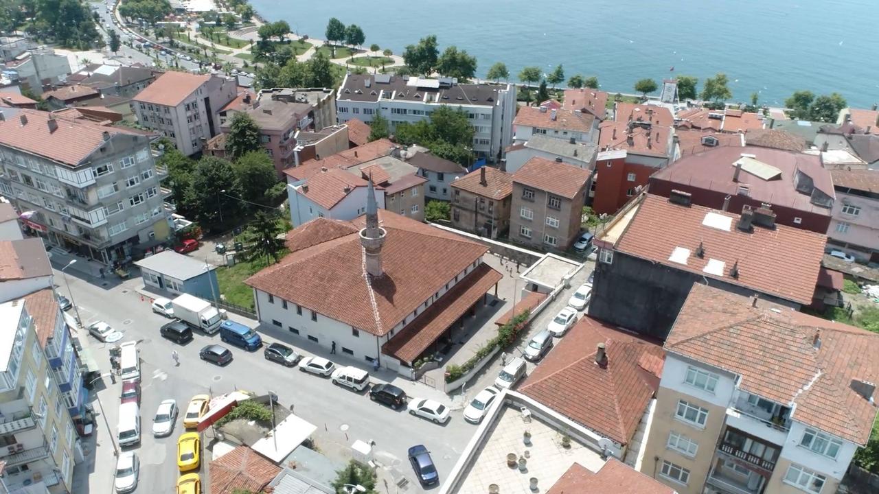 An aerial view of the historical building known as the Hagia Sophia Church built in Eregli district of Zonguldak and named Orhan Ghazi Mosque after Orhan Ghazi's conquests. (IHA Photo)