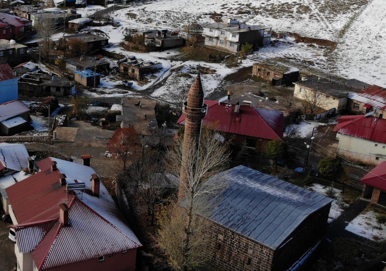 Aerial view of the Hagia Sophia Mosque in Tatvan district of Bitlis, Türkiye. (IHA Photo)