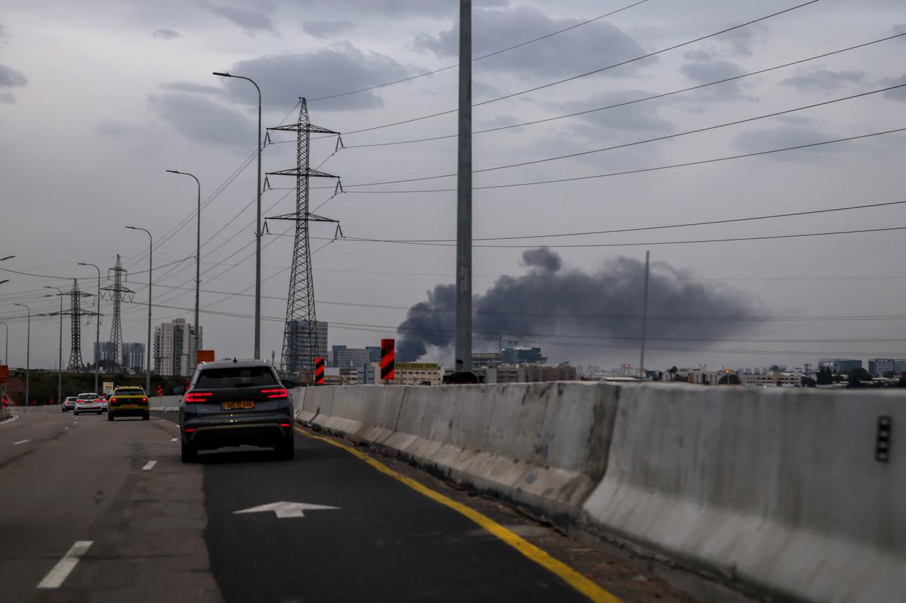 Iran fires missiles at Israel, blasts heard near Tel Aviv