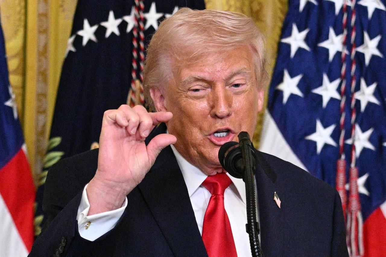 Trump tells G7 leaders Iran ‘about to surrender’: Report Image