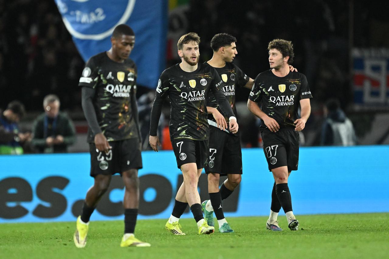 Players of PSG celebrate their victory at the end of the UEFA Champions League 2025/26 Round of 16 First Leg match between Paris Saint-Germain FC and Chelsea FC at Parc des Princes in Paris, France, March 11, 2026. (AA Photo)