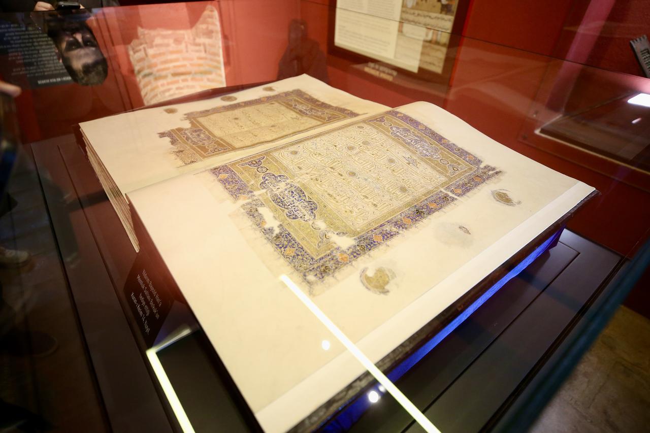 Rare giant Quran gifted to Ottoman Sultan Bayezid I unveiled in Türkiye