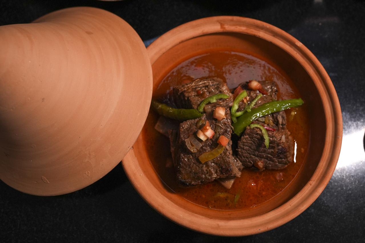 Türkiye’s wedding dish 'Homaca' carries centuries of flavor