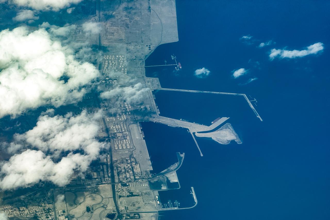 UAE's Fujairah export hub resumes oil loading after Iran drone attack