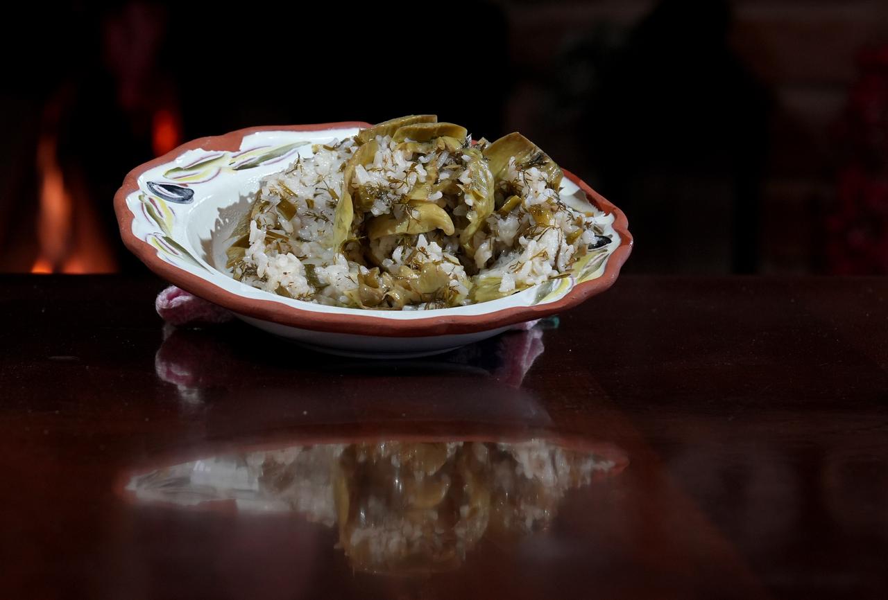 Olive oil artichoke dolma is served on a plate after cooking in Izmir, Türkiye, March 16, 2026. (AA Photo)