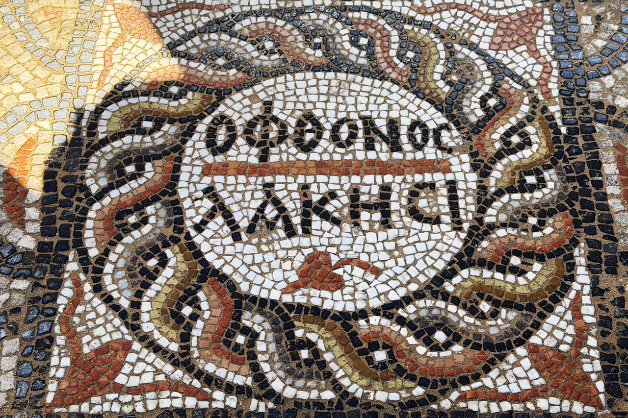 Ancient mosaic in southern Türkiye carries message resembling ‘let the jealous burst’