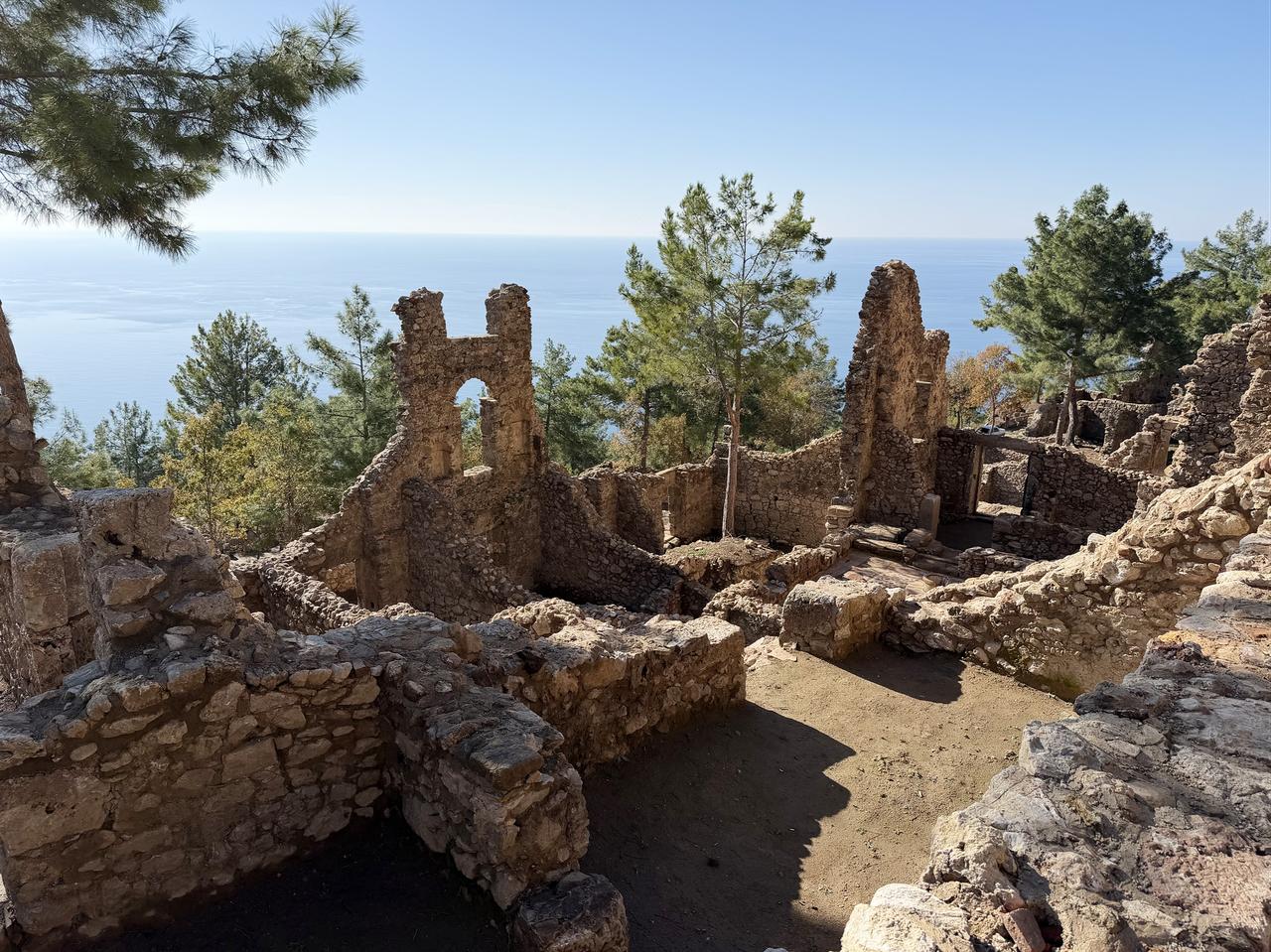 Archaeological remains of residential buildings at the ancient city of Syedra in Alanya, Antalya, Türkiye, March 16, 2026. (AA Photo)