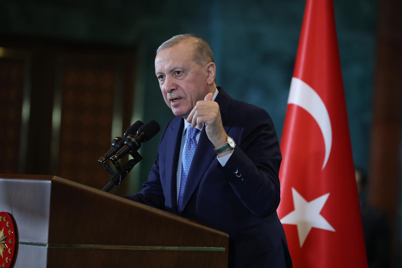 Erdogan criticizes Israel over Middle East war, calls for global awareness