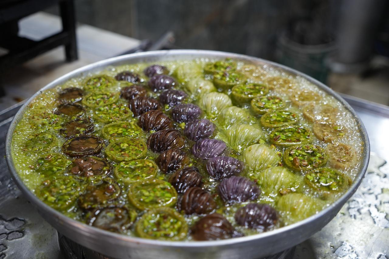 20 tons a day: Gaziantep bakers race against time for Ramadan 