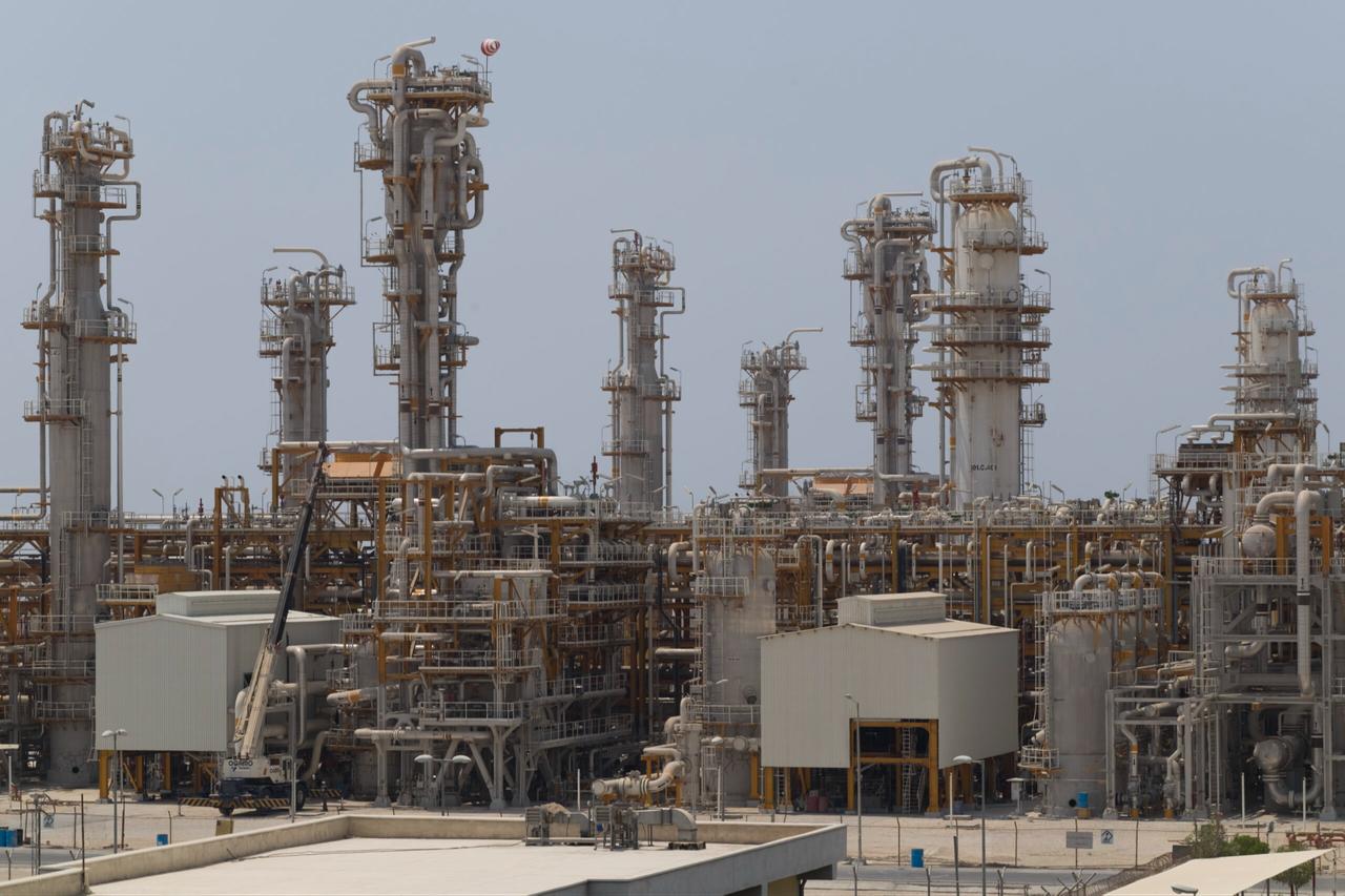 Strike hits South Pars, world’s largest gas field, in Iran