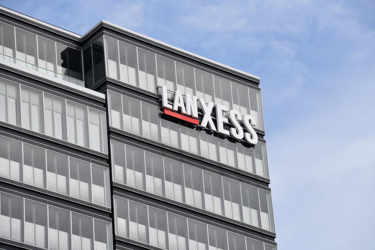 German chemical giant Lanxess plans 550 layoffs amid sales slump