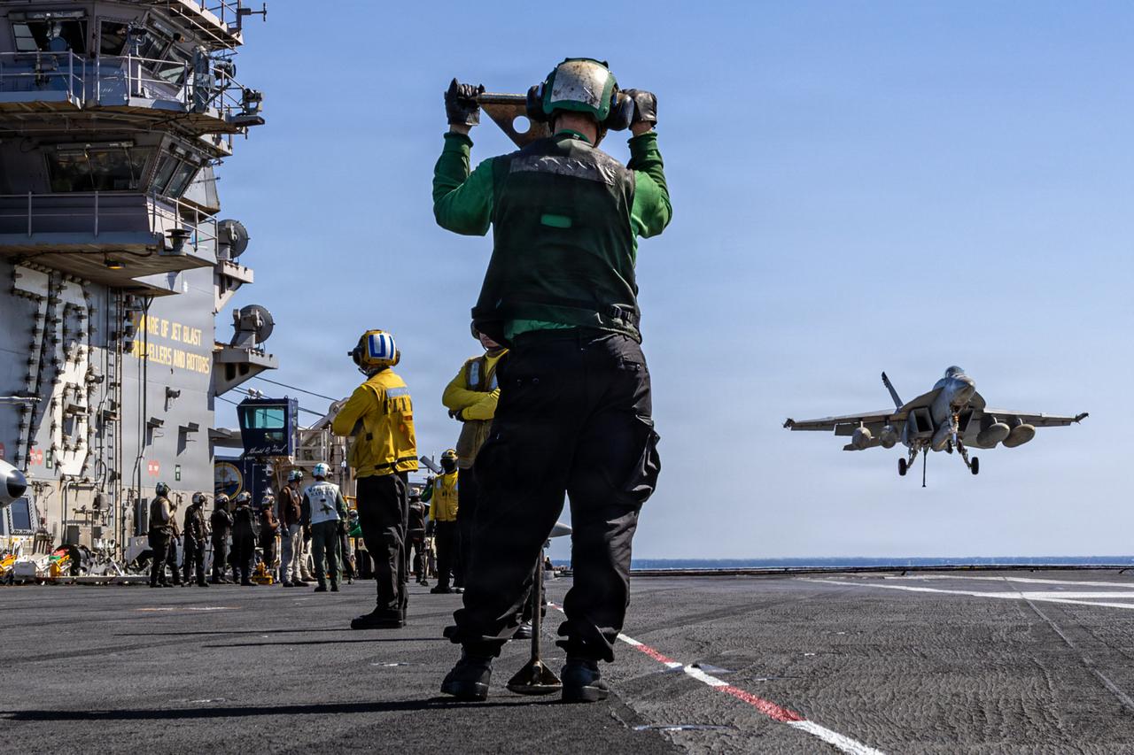 US to send thousands of additional troops to Middle East: Report