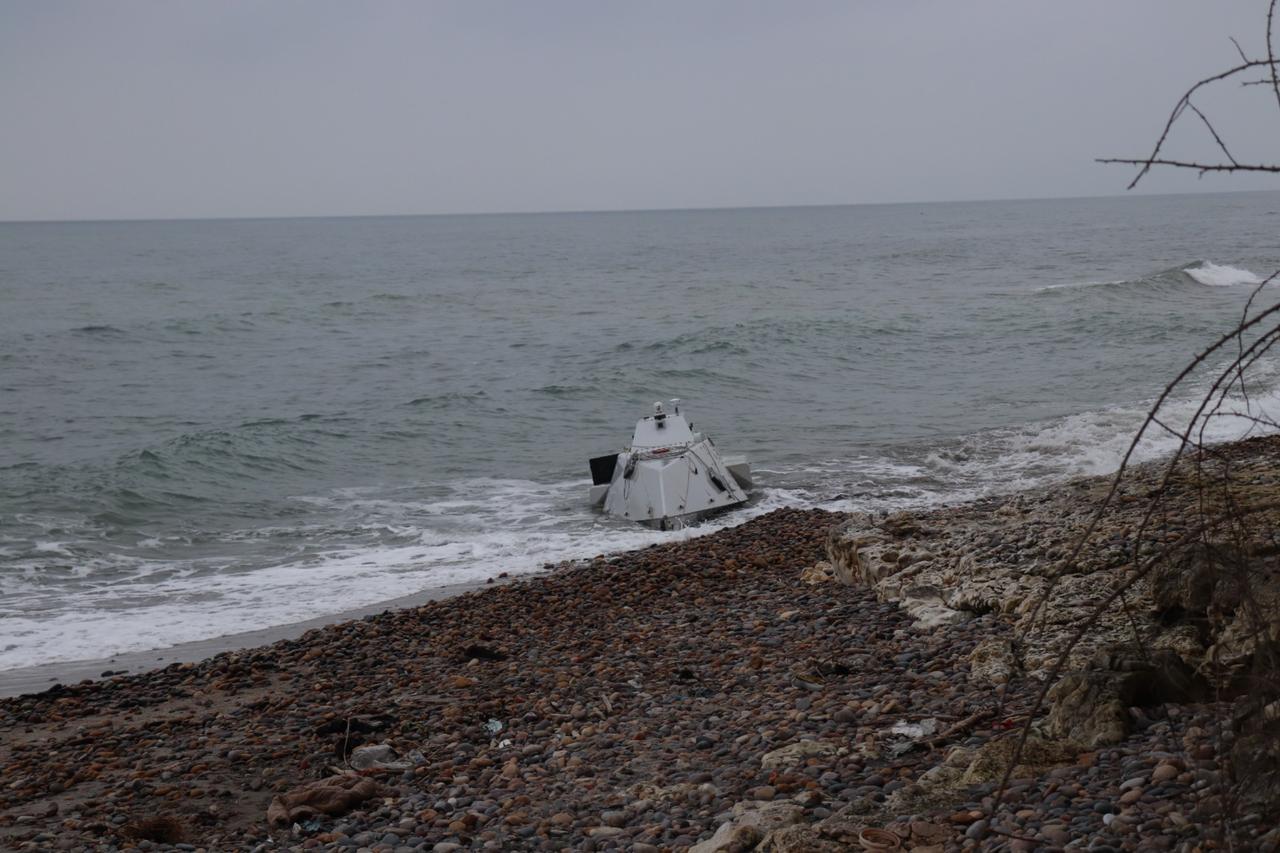 Türkiye destroys US-made AEGIR unmanned vessel that washed ashore on Black Sea coast
