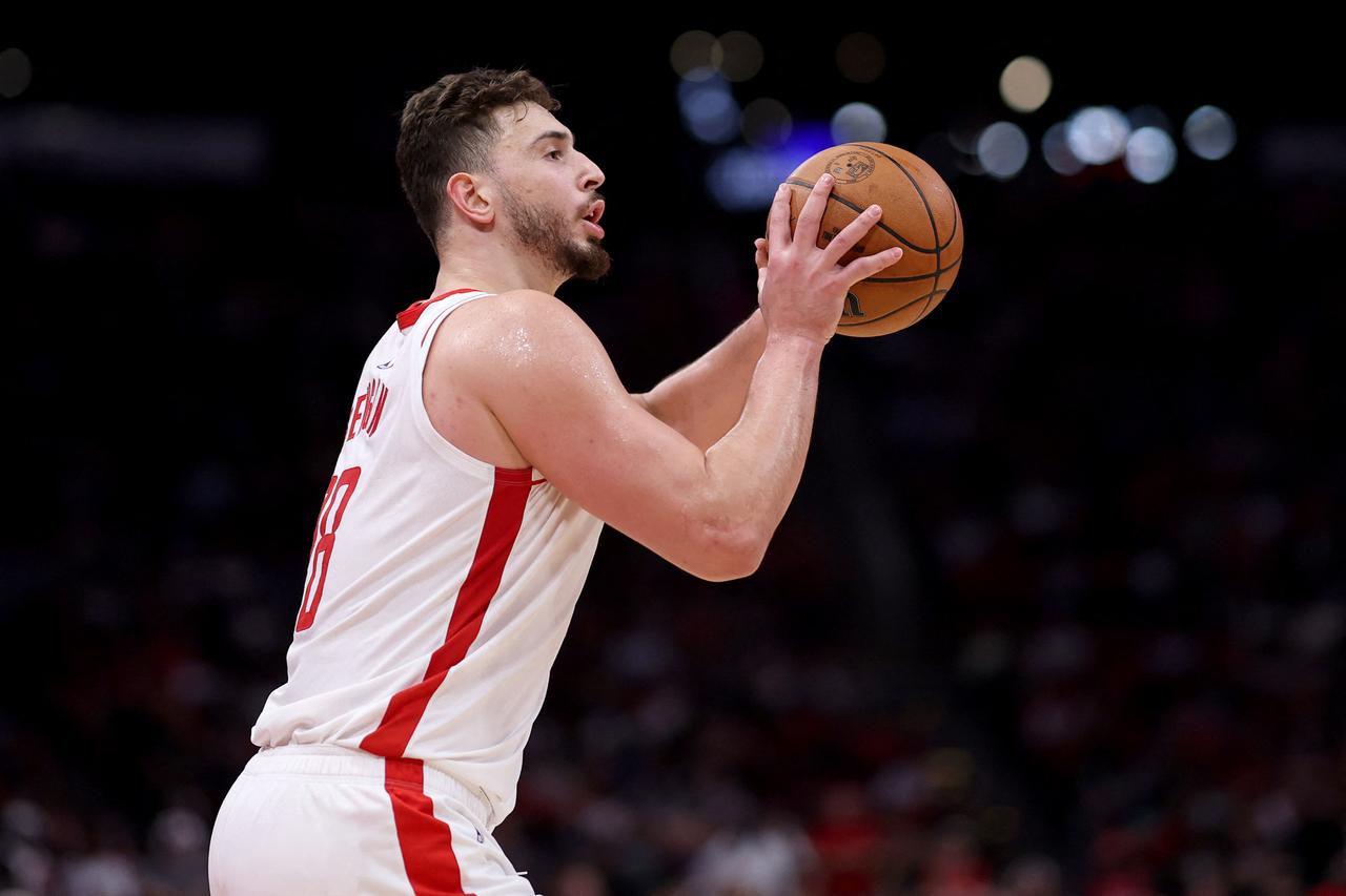 Sengun’s double-double lifts Rockets past Heat in 123-122 thriller