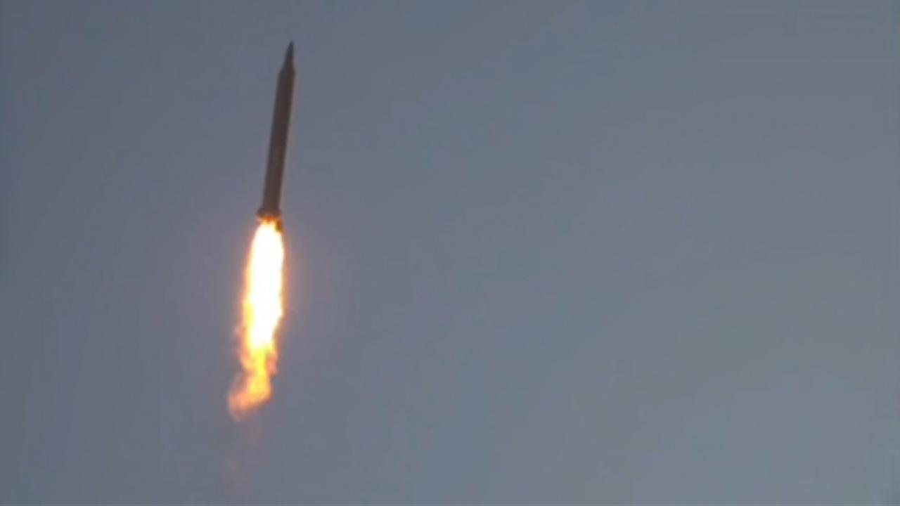 This video grab taken from handout footage released by the Iranian Revolutionary Guard Corps (IRGC) on March 21, 2026, appears to show what it describes as the launch of “the 72nd wave” of missiles. (Photo by SEPAHNEWS.COM/AFP)