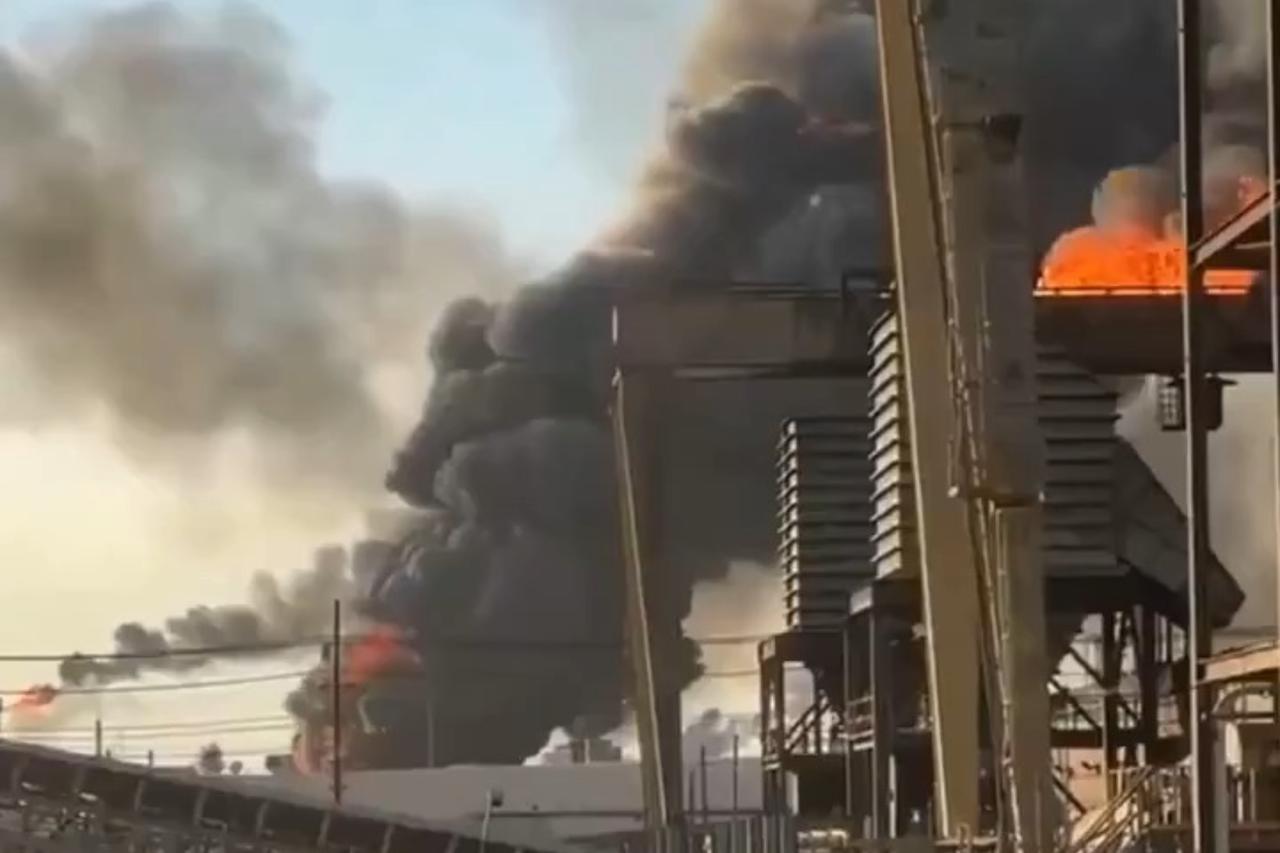 Explosion at Valero Port Arthur Texas refinery: Shelter-in-place ordered Image