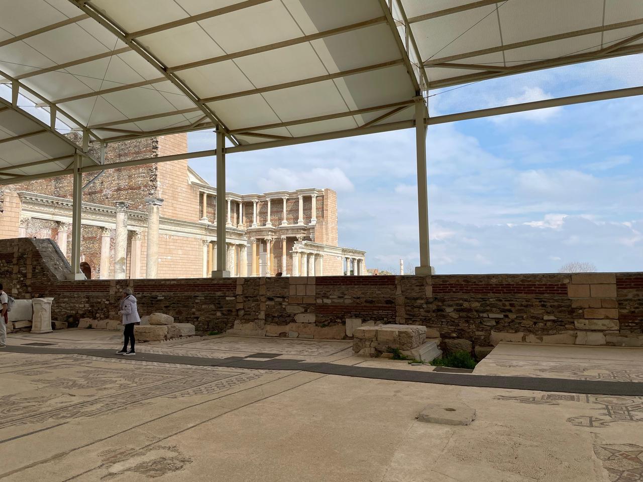 View from inside the synagogue toward the surrounding Roman bath-gymnasium complex, Salihli, Manisa, Türkiye, March 24, 2026 (Photo by Koray Erdogan/Türkiye Today)