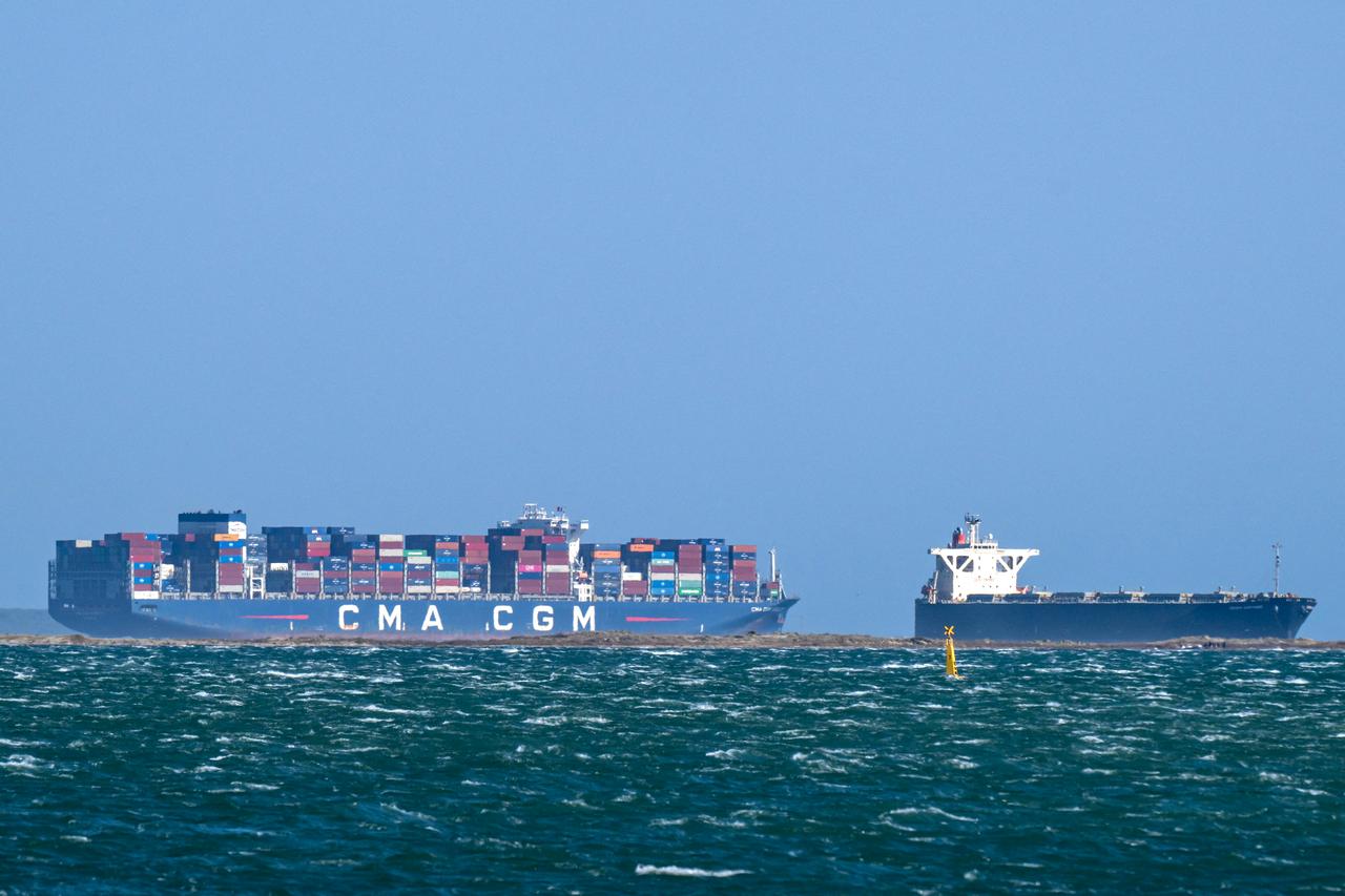 Iran moves to formalize transit fees in Strait of Hormuz