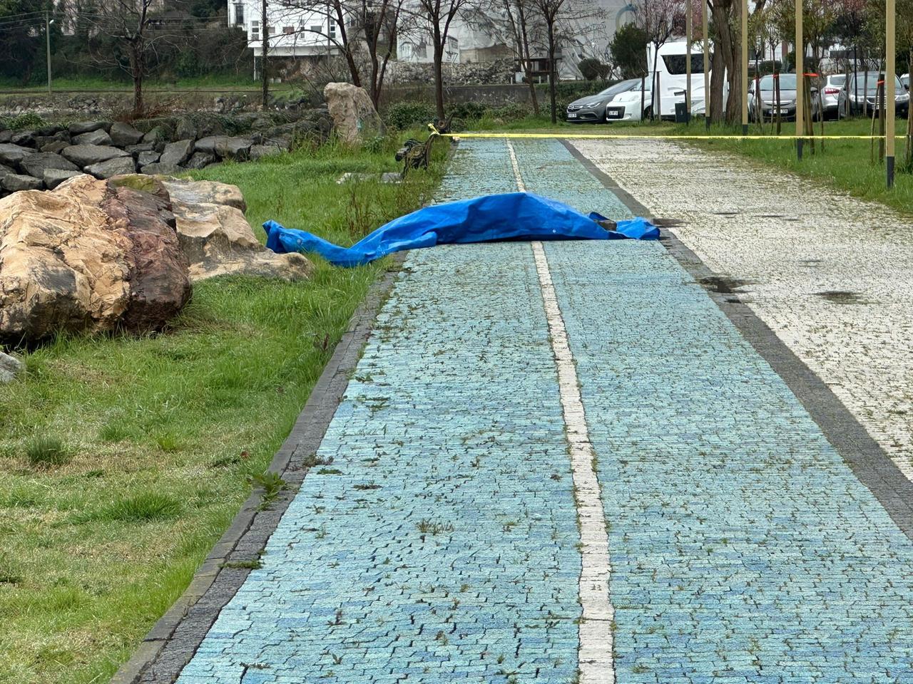 The photo shows an object that was assessed as an unmanned aerial or maritime vehicle washed ashore in the Bolaman neighborhood of the Fatsa district in Ordu province in Türkiye, March 26, 2026. (IHA Photo)