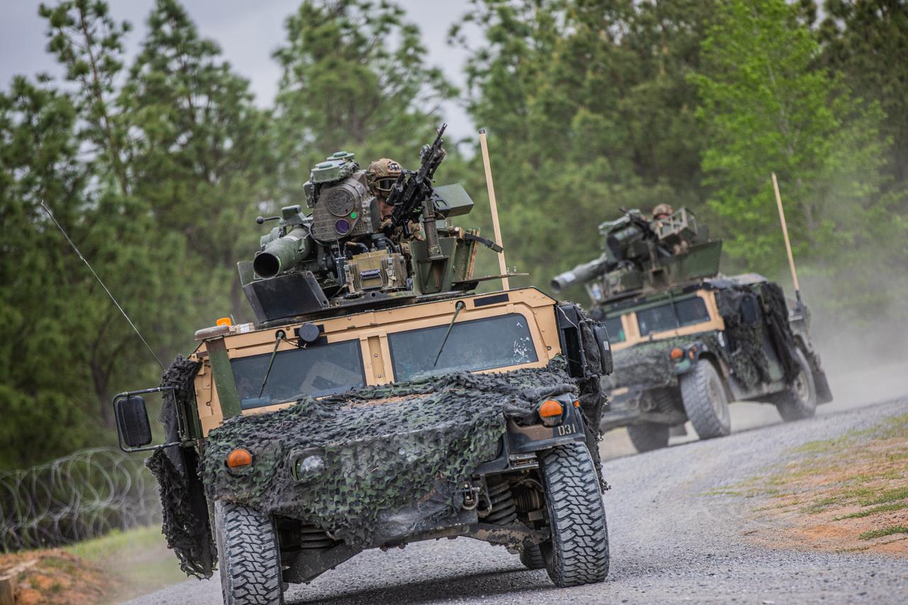 Pentagon weighs 10,000 more troops for Middle East