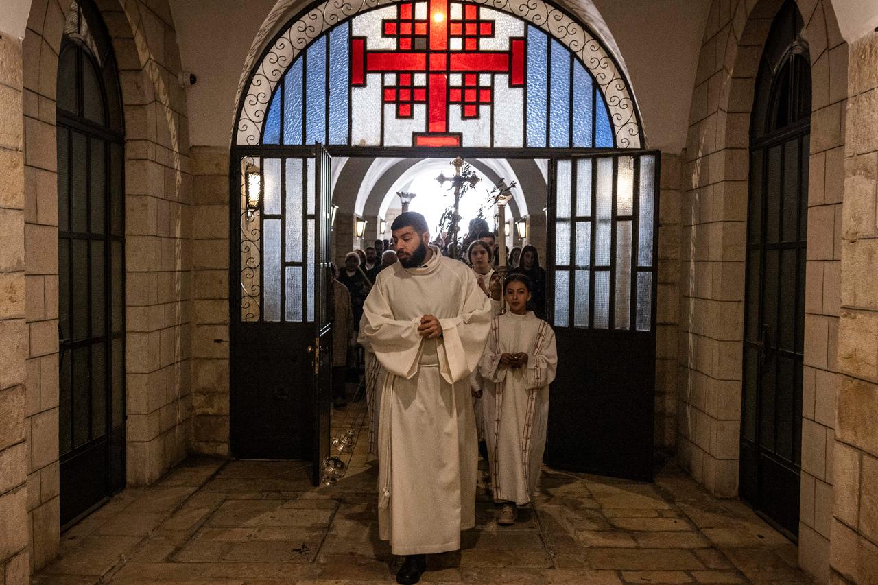 Italy to summon Israeli envoy over Jerusalem church incident Image