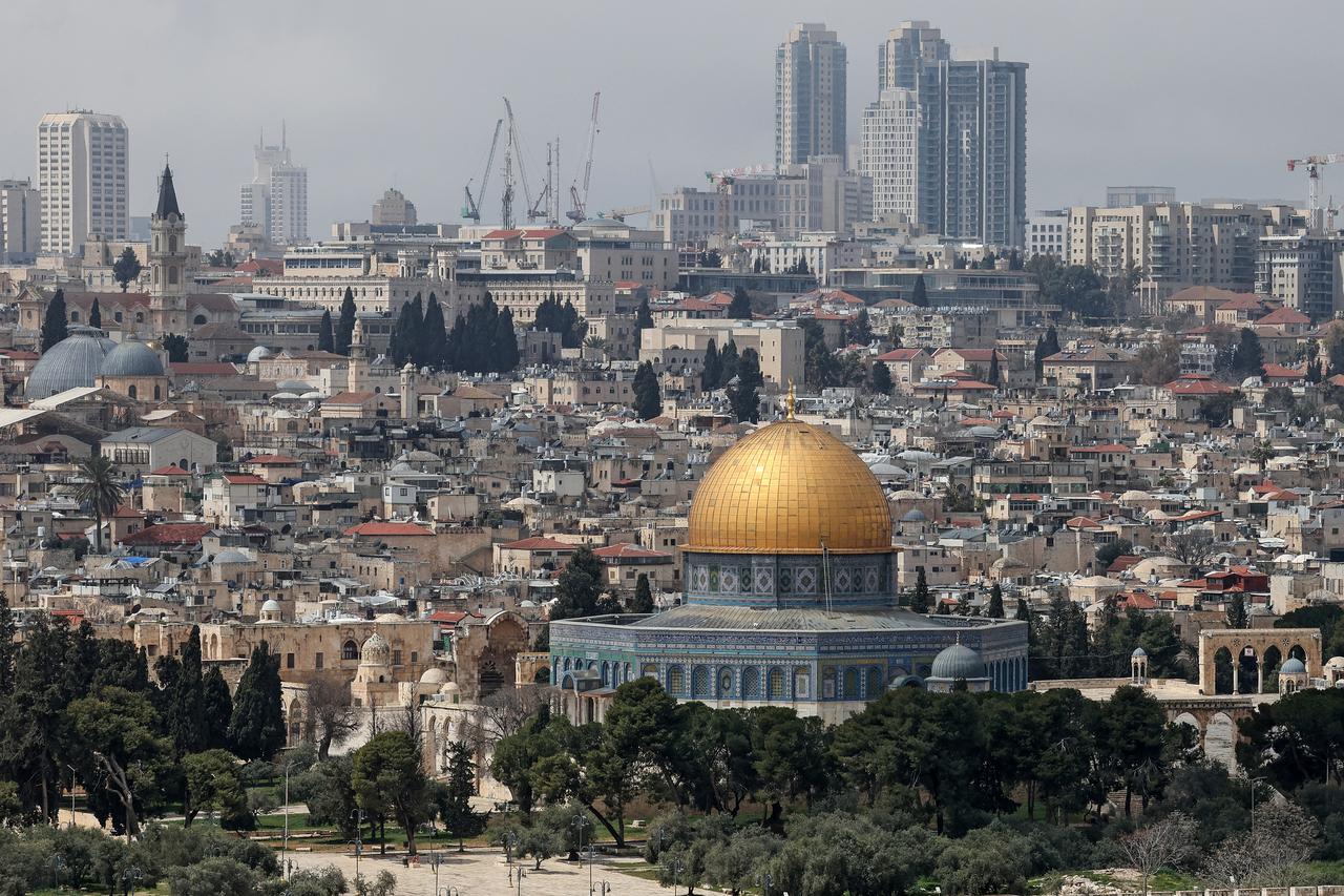 This picture shows a view of Jerusalem with an empty Al-Aqsa Mosque compound and its Dome of the Rock on March 27, 2026. (AFP Photo)