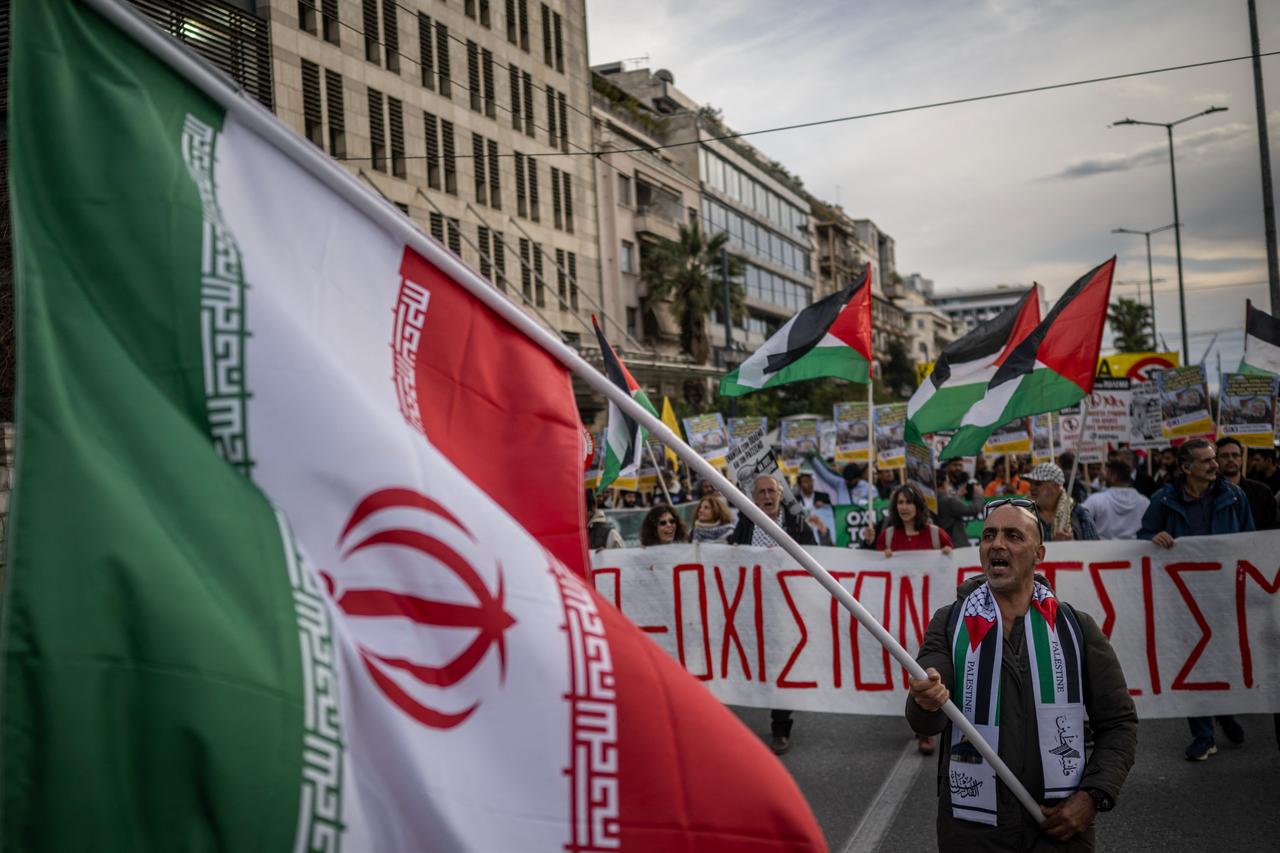 UAE adviser calls Iran 'primary threat' to Gulf security, demands reparations