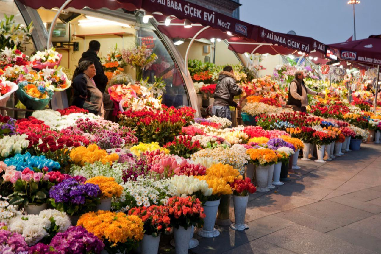 Old and famous Flower Bazaar in Istanbul, Türkiye, April 28, 2011. (Photo via aiph.org)