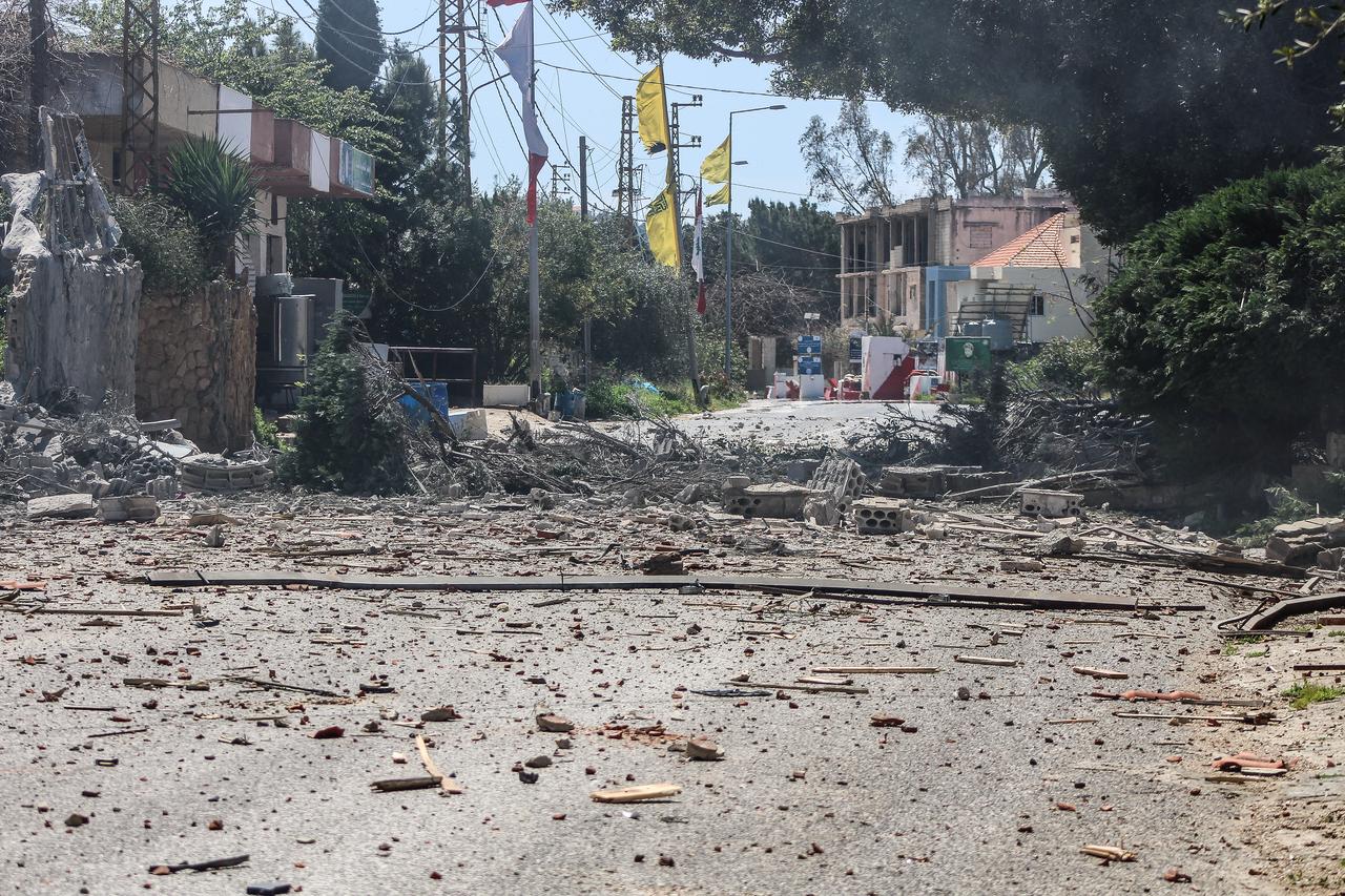A photograph shows the aftermath of an Israeli strike that targeted a house near a Lebanese army checkpoint in the area of Aamriyeh, south of the coastal city of Tyre, March 31, 2026. (AFP Photo)
