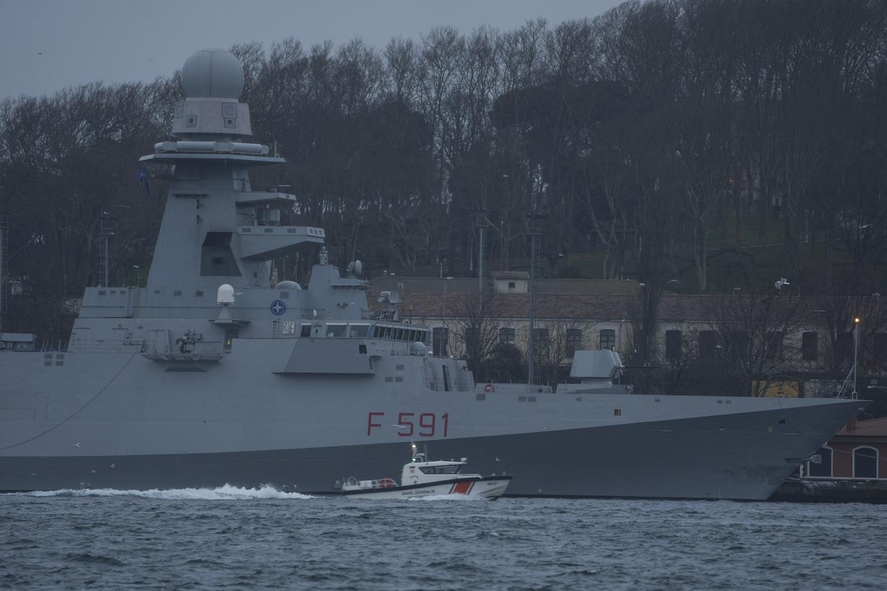 Carlo Bergamini-class frigate of the Italian Navy, Virginio Fasan (F 591) seen in Sarayburnu, Istanbul, Türkiye, March 19, 2026. (AA Photo)