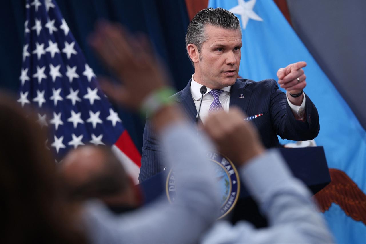 U.S. Secretary of War Pete Hegseth takes questions during a press briefing at the Pentagon on March 31, 2026 in Arlington, Virginia. (AFP Photo)